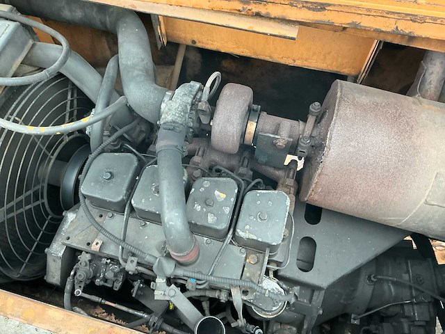 Case 688b-p banden graafmachine - afbeelding 31 van  40