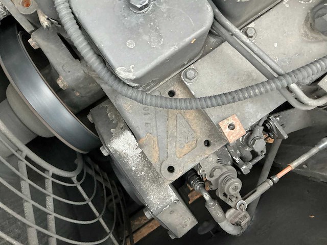 Case 688b-p banden graafmachine - afbeelding 32 van  40