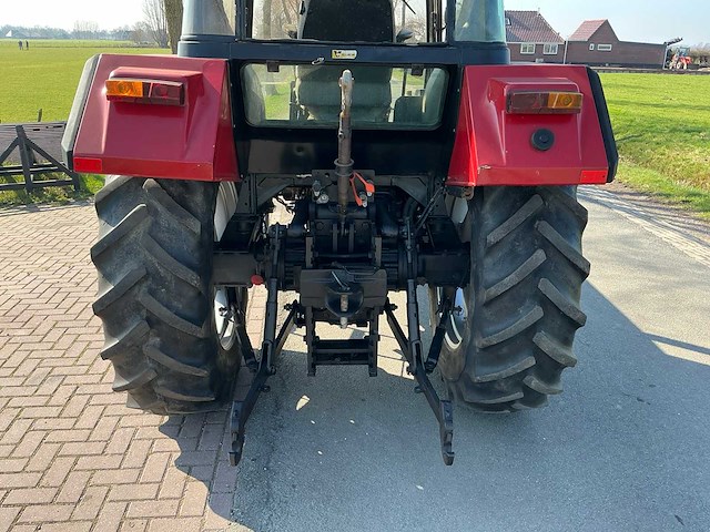 Case 745xl tweewielaangedreven landbouwtractor - afbeelding 10 van  31