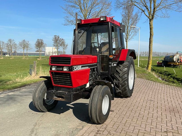 Case 745xl tweewielaangedreven landbouwtractor - afbeelding 3 van  31