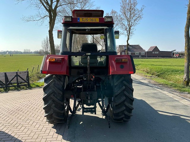 Case 745xl tweewielaangedreven landbouwtractor - afbeelding 9 van  31