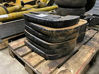 Case frontgewichten set - afbeelding 3 van  4