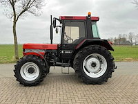 Case ih 856 xl 40 km / lucht vierwielaangedreven landbouwtractor - afbeelding 7 van  36