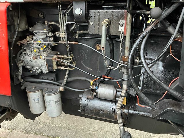 Case ih 856 xl 40 km / lucht vierwielaangedreven landbouwtractor - afbeelding 10 van  36