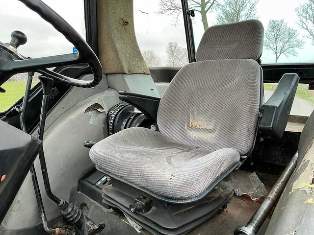 Case ih 856 xl 40 km / lucht vierwielaangedreven landbouwtractor - afbeelding 14 van  36