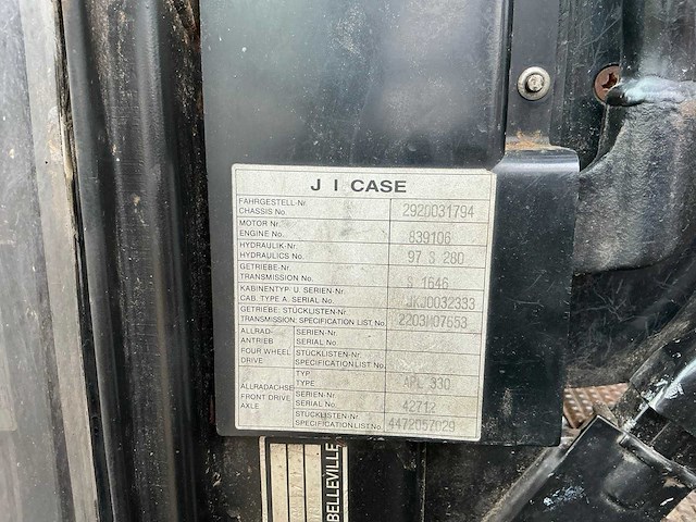 Case ih 856 xl 40 km / lucht vierwielaangedreven landbouwtractor - afbeelding 18 van  36