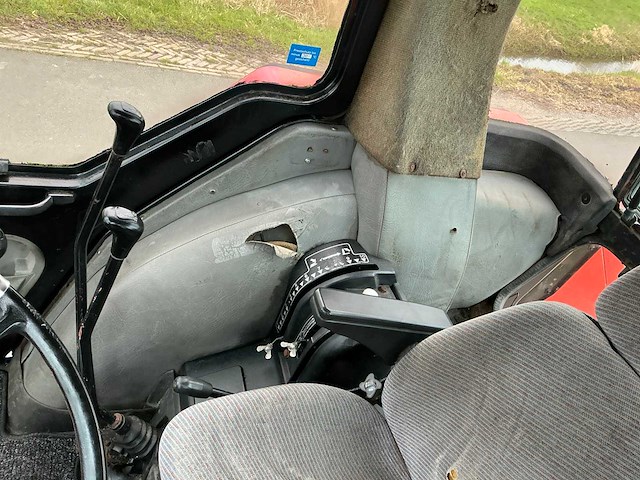 Case ih 856 xl 40 km / lucht vierwielaangedreven landbouwtractor - afbeelding 20 van  36