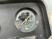 Case ih 856 xl 40 km / lucht vierwielaangedreven landbouwtractor - afbeelding 22 van  36