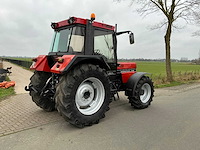 Case ih 856 xl 40 km / lucht vierwielaangedreven landbouwtractor - afbeelding 34 van  36