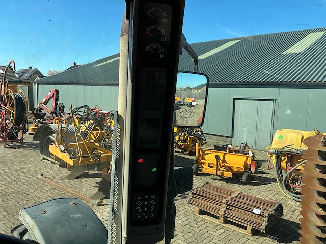 Case ih cvx 195 vierwielaangedreven landbouwtractor - afbeelding 27 van  31