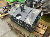 Case ih frontgewicht ‘1000 kg totaal’ - afbeelding 1 van  4