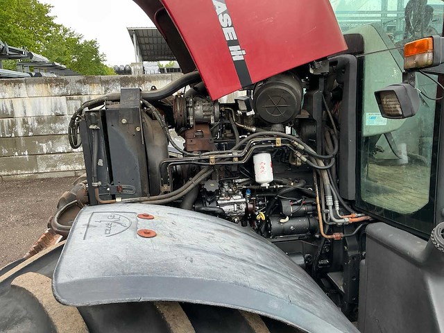 Case ih mx 100c maxxum vierwielaangedreven landbouwtractor - afbeelding 39 van  49