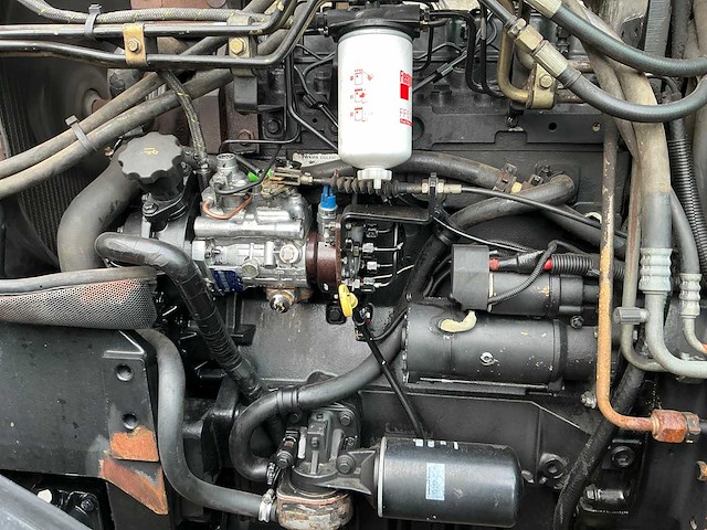 Case ih mx 100c maxxum vierwielaangedreven landbouwtractor - afbeelding 40 van  49