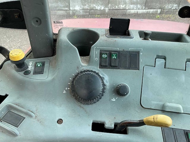 Case ih mx 100c maxxum vierwielaangedreven landbouwtractor - afbeelding 20 van  35