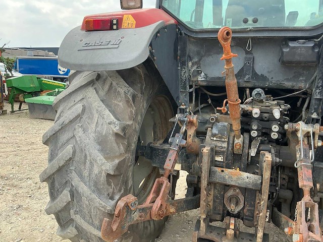 Case ih mx135 vierwielaangedreven landbouwtractor - afbeelding 2 van  16