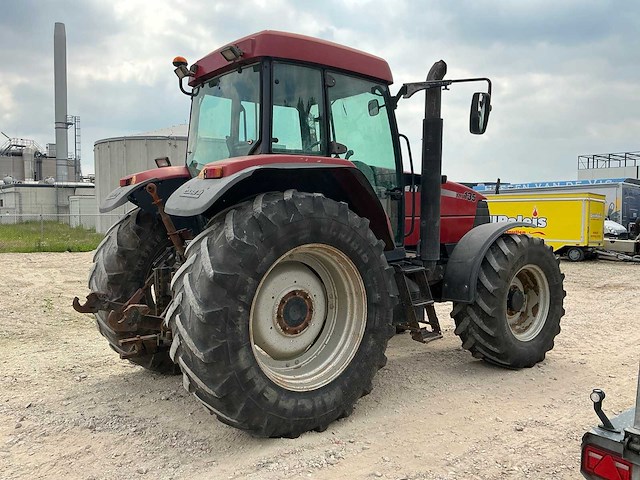Case ih mx135 vierwielaangedreven landbouwtractor - afbeelding 4 van  4