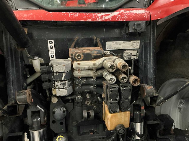 Case ih mxu125 vierwielaangedreven landbouwtractor - afbeelding 9 van  26