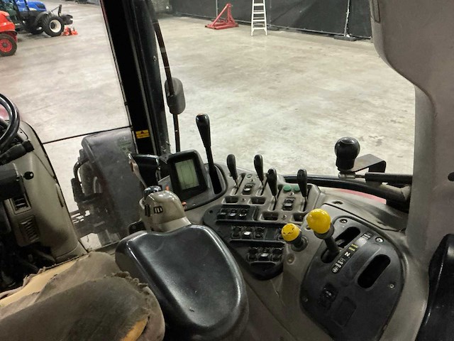 Case ih mxu125 vierwielaangedreven landbouwtractor - afbeelding 14 van  26