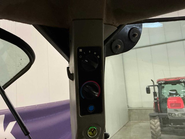 Case ih mxu125 vierwielaangedreven landbouwtractor - afbeelding 19 van  26