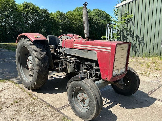 Case internationaal 624 oldtimer tractor - afbeelding 15 van  21