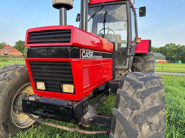 Case international - 1988 - 1455 xl - vierwielaangedreven landbouwtractor - afbeelding 12 van  36