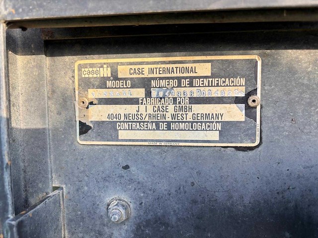 Case international - 1988 - 1455 xl - vierwielaangedreven landbouwtractor - afbeelding 36 van  36