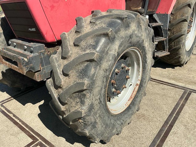 Case international 5140 vierwielaangedreven landbouwtractor - afbeelding 8 van  28