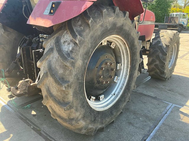 Case international 5140 vierwielaangedreven landbouwtractor - afbeelding 13 van  28
