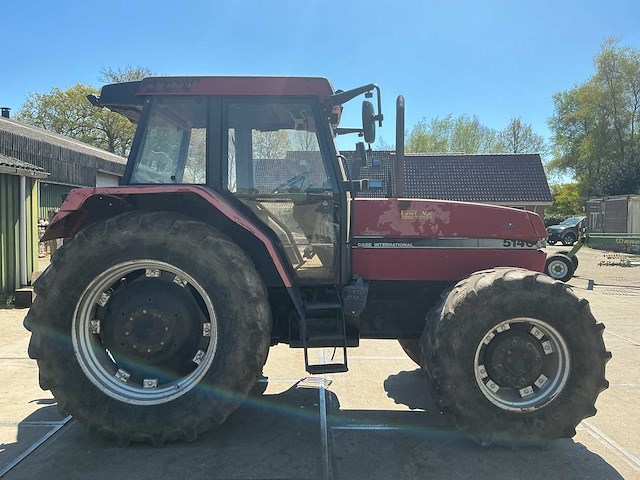 Case international 5140 vierwielaangedreven landbouwtractor - afbeelding 25 van  28