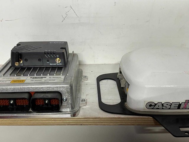 Case / new holland accuguide - intellisteer rtk - afbeelding 1 van  2