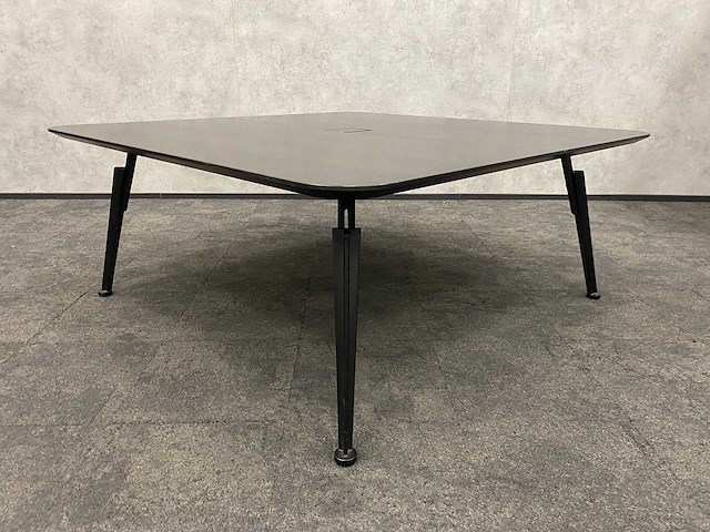 Case01/ alternativ - 8p design conferentieset 180x180 - afbeelding 20 van  24