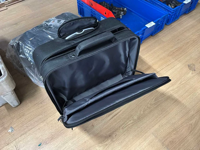 Caselogic 17,3 “ laptoptrolley (2x) - afbeelding 4 van  4