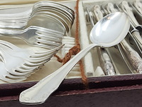 Casette met verzilverd bestek - afbeelding 2 van  11
