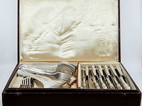 Casette met verzilverd bestek - afbeelding 1 van  11