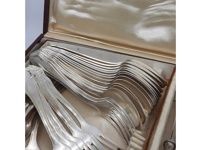 Casette met verzilverd bestek - afbeelding 5 van  11