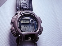 Casio g-shock met doos en originele band - afbeelding 1 van  8