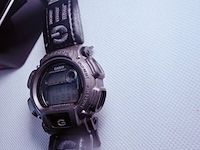 Casio g-shock met doos en originele band - afbeelding 4 van  8