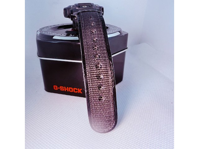 Casio g-shock met doos en originele band - afbeelding 8 van  8