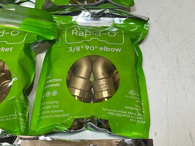 Castel bochtkoppeling 90° pushfitting rapid-o 3/8"x3/8" (60x) - afbeelding 3 van  4