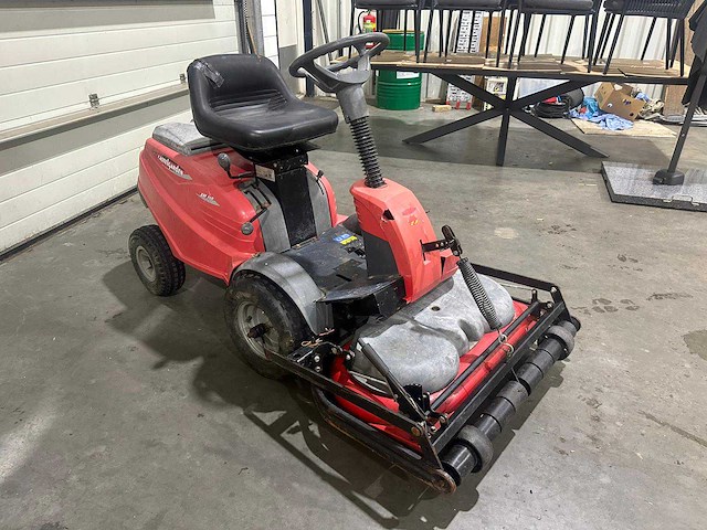 Castelgarden - xm 110 - zitmaaier - afbeelding 2 van  6