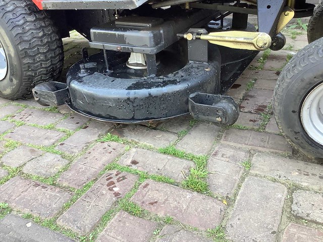 Castelgarden twin-cut zitmaaier - afbeelding 6 van  7
