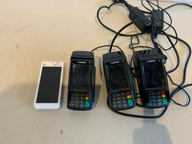Castles / pax ccv vega3000 3x /a77 1x pinautomaat (4x) - afbeelding 2 van  6