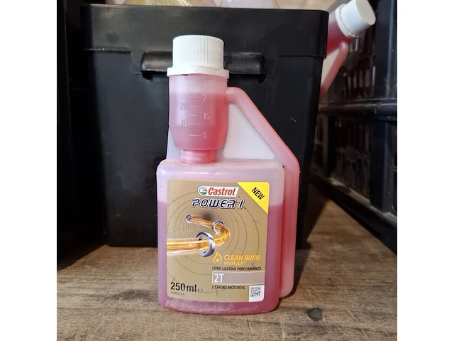 Castrol power 1 2 takt olie partij, castrol, power 1, wit - afbeelding 2 van  3