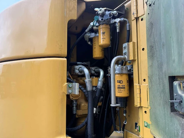 Cat - 2011 - 321dclr - rupsgraafmachine - afbeelding 7 van  20
