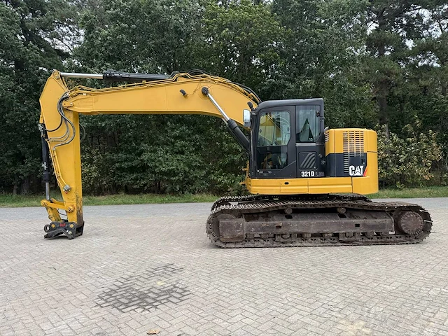 Cat - 2011 - 321dclr - rupsgraafmachine - afbeelding 1 van  20