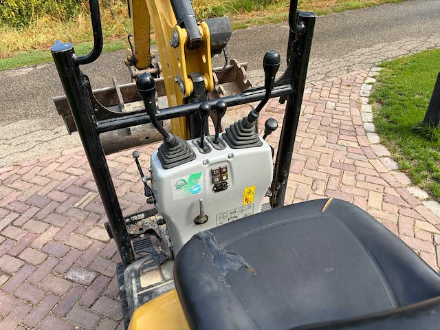 Cat - 2015 - 300.9d - minigraafmachine - afbeelding 11 van  11
