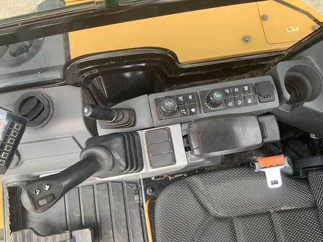 Cat - 2021 - 302.7 - minigraafmachine - afbeelding 8 van  8