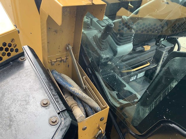 Cat - 2021 - 306 cr - rupsgraafmachine - afbeelding 18 van  29