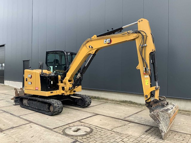 Cat - 2021 - 306 cr - rupsgraafmachine - afbeelding 27 van  29