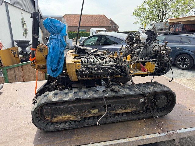 Cat 301.7 d minigraafmachine onderwagen - afbeelding 7 van  7